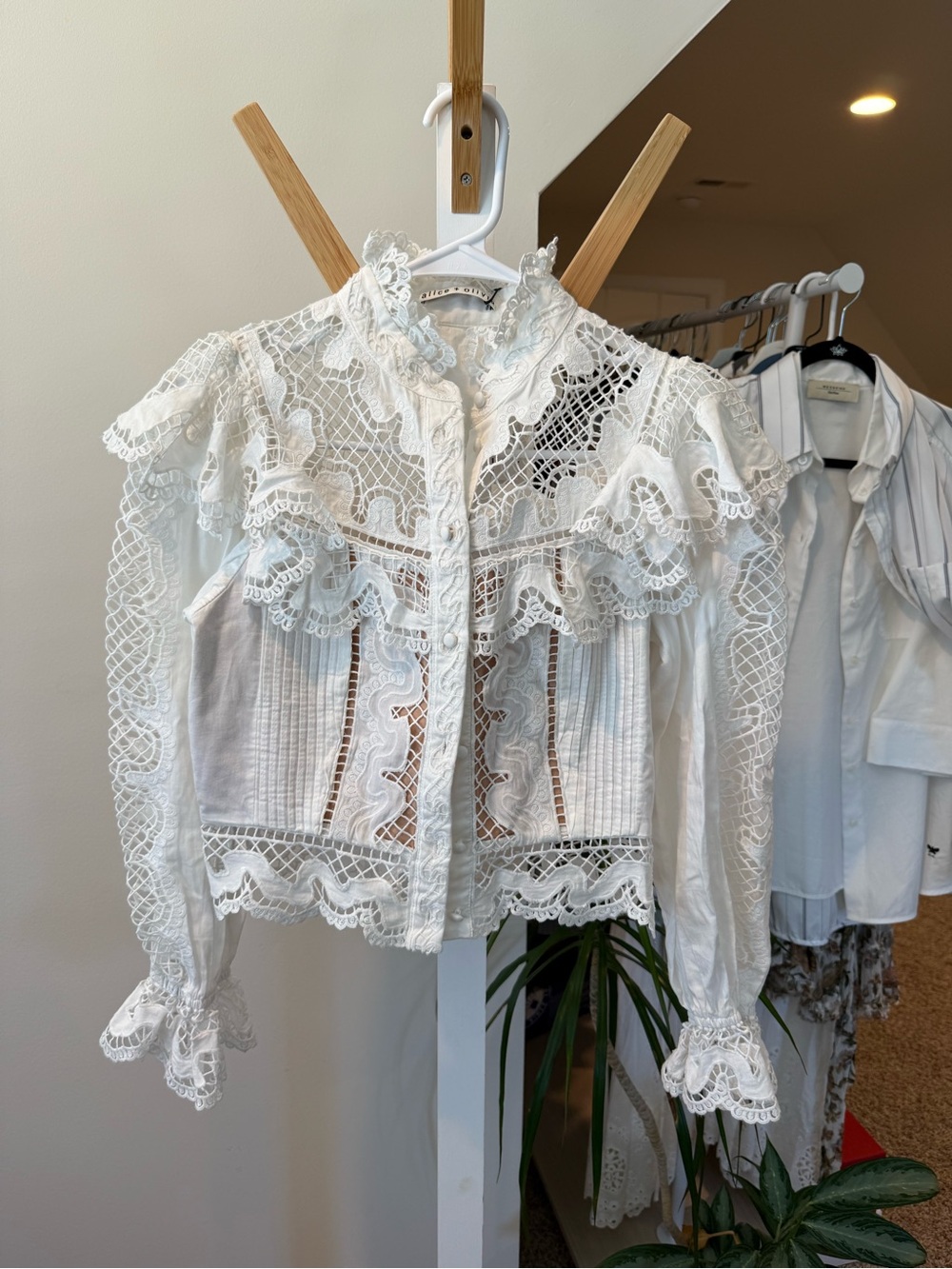 Alice + Olivia White Lace Ruffle Cape Jacket